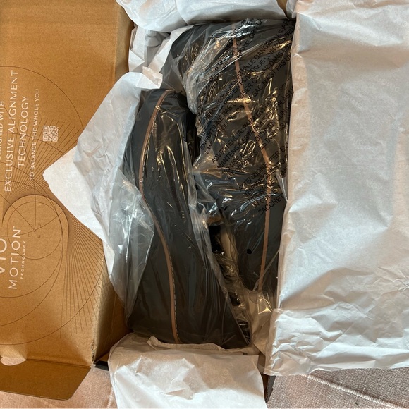 NWT Vionic black suede Ava wedge heel. Never worn. - Picture 4 of 7